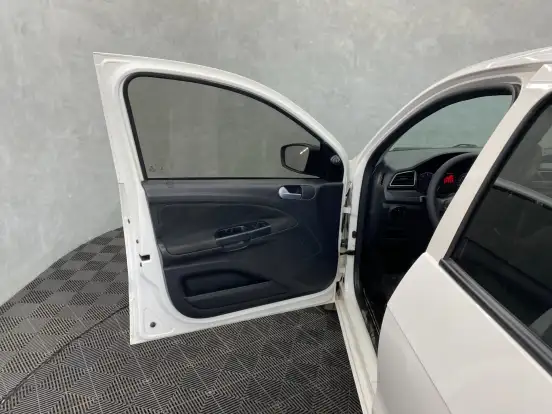 VOLKSWAGEN-VOYAGE-1.6 MSI TOTALFLEX TRENDLINE 4P MANUAL VOLKSWAGEN-VOYAGE-2018