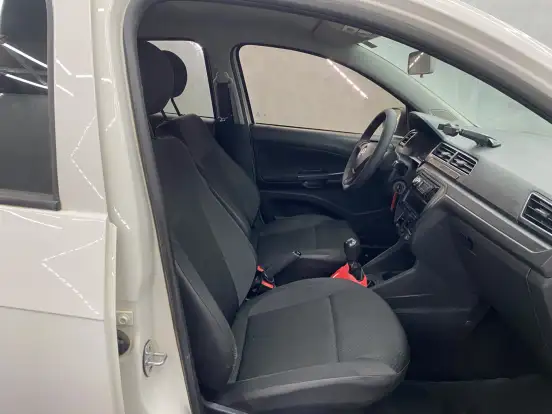 VOLKSWAGEN-VOYAGE-1.6 MSI TOTALFLEX TRENDLINE 4P MANUAL VOLKSWAGEN-VOYAGE-2018