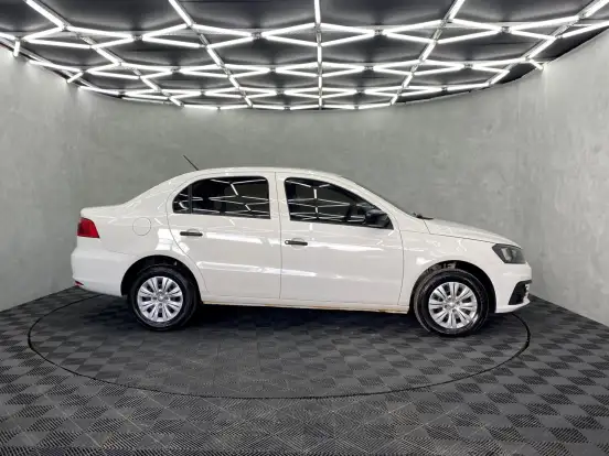 VOLKSWAGEN-VOYAGE-1.6 MSI TOTALFLEX TRENDLINE 4P MANUAL VOLKSWAGEN-VOYAGE-2018