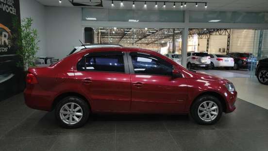 VOLKSWAGEN-VOYAGE-2013