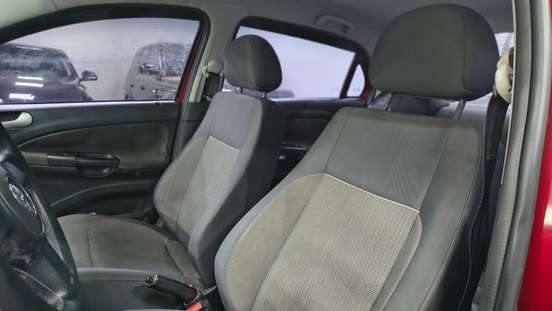 VOLKSWAGEN-VOYAGE-2013