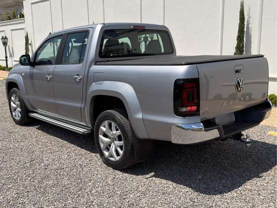 VOLKSWAGEN-AMAROK-3.0 V6 TDI DIESEL HIGHLINE CD 4MOTION AUTOMÁTICO VOLKSWAGEN-AMAROK-2025