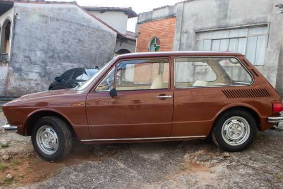 VOLKSWAGEN-BRASILIA-1975