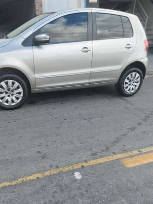 VOLKSWAGEN-FOX-2012