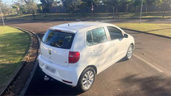 VOLKSWAGEN-FOX-2012