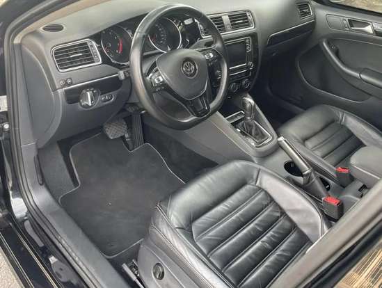 VOLKSWAGEN-JETTA-2016