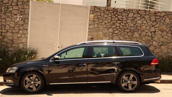 VOLKSWAGEN-PASSAT-2.0 TSI HIGLHINE VARIANT GASOLINA 4P AUTOMATIZADO VOLKSWAGEN-PASSAT-2011