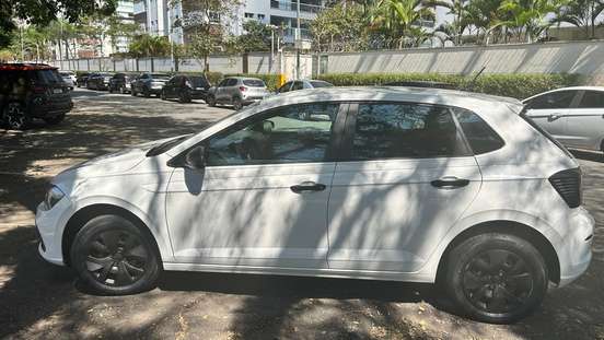 VOLKSWAGEN-POLO-2024