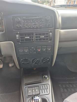 VOLKSWAGEN-QUANTUM-1999