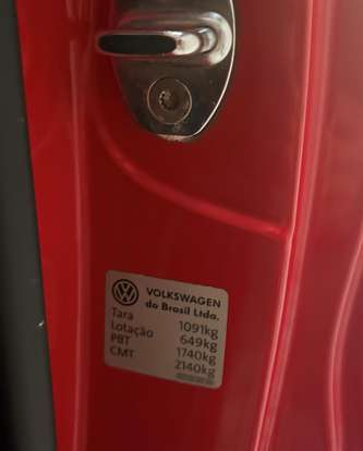 VOLKSWAGEN-SAVEIRO-2014