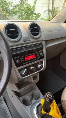 VOLKSWAGEN-SAVEIRO-2014