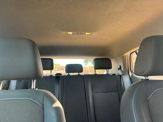 VOLKSWAGEN-T-CROSS-2021