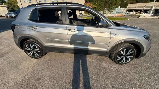 VOLKSWAGEN-T-CROSS-2024