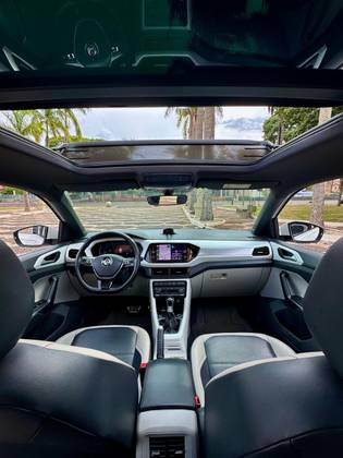 VOLKSWAGEN T-CROSS 1.4 250 TSI TOTAL FLEX HIGHLINE AUTOMÁTICO