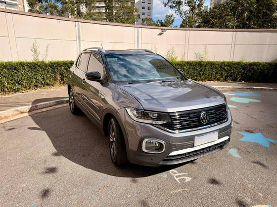 VOLKSWAGEN T-CROSS 1.4 250 TSI TOTAL FLEX HIGHLINE AUTOMÁTICO