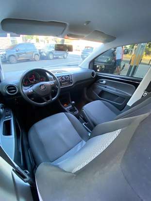 VOLKSWAGEN-UP-2019