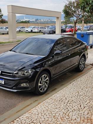 VOLKSWAGEN VIRTUS 1.0 200 TSI HIGHLINE AUTOMÁTICO