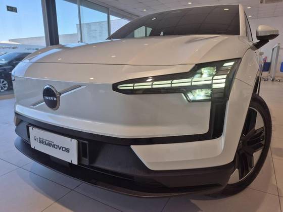 VOLVO EX30 51 KW ELÉTRICO CORE