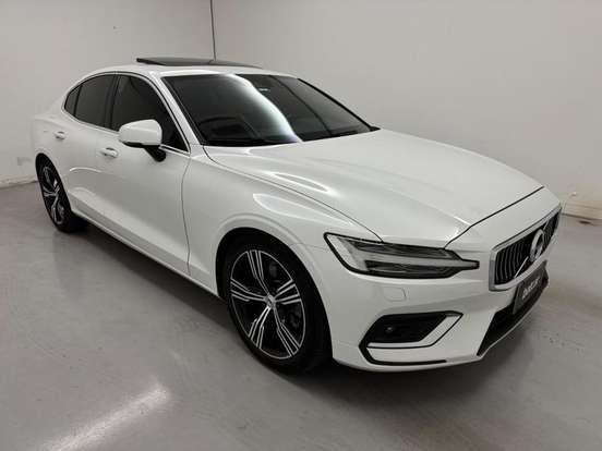 VOLVO-S60-2019