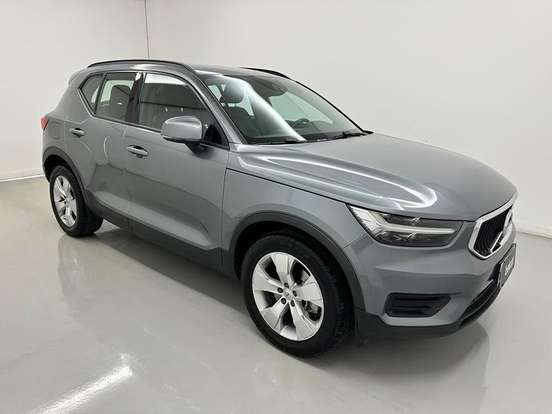 VOLVO-XC40-2.0 T4 GASOLINA GEARTRONIC VOLVO-XC40-2018