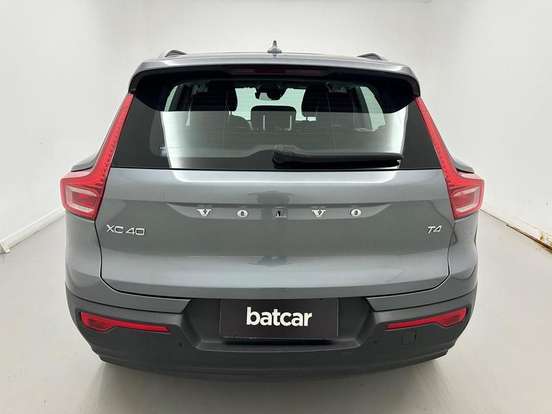 VOLVO-XC40-2.0 T4 GASOLINA GEARTRONIC VOLVO-XC40-2018