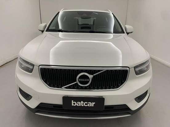 VOLVO-XC40-2.0 T5 GASOLINA MOMENTUM AWD GEARTRONIC VOLVO-XC40-2018