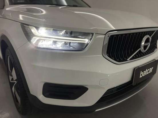 VOLVO-XC40-2.0 T5 GASOLINA MOMENTUM AWD GEARTRONIC VOLVO-XC40-2018
