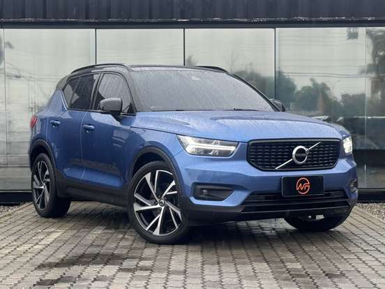 VOLVO-XC40-2019