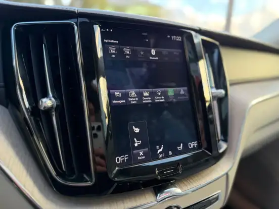 VOLVO-XC60-2019