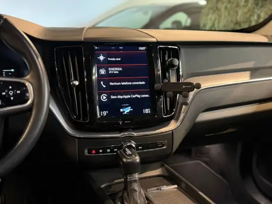 VOLVO-XC60-2017