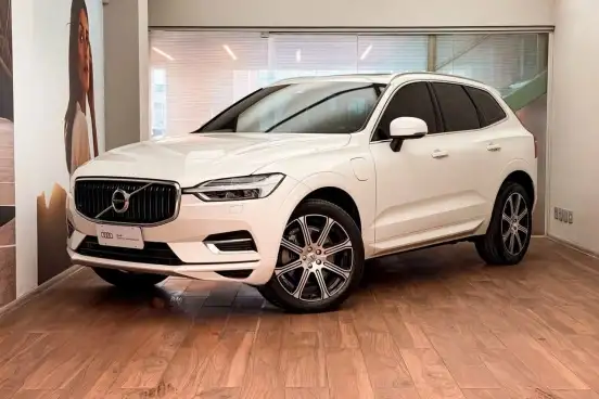 VOLVO-XC60-2.0 T8 HYBRID MOMENTUM AWD GEARTRONIC VOLVO-XC60-2019