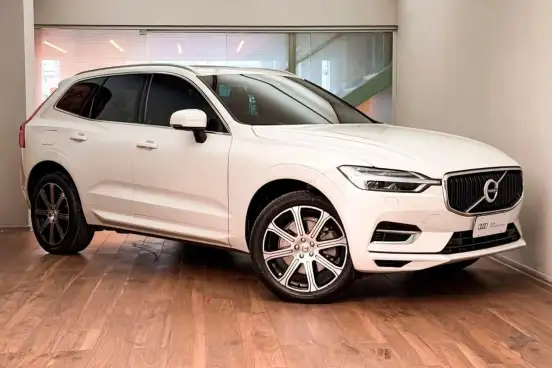 VOLVO-XC60-2.0 T8 HYBRID MOMENTUM AWD GEARTRONIC VOLVO-XC60-2019