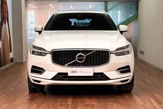 VOLVO-XC60-2.0 T8 HYBRID MOMENTUM AWD GEARTRONIC VOLVO-XC60-2019