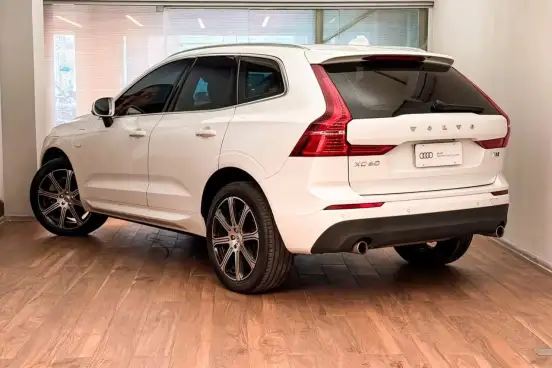 VOLVO-XC60-2.0 T8 HYBRID MOMENTUM AWD GEARTRONIC VOLVO-XC60-2019