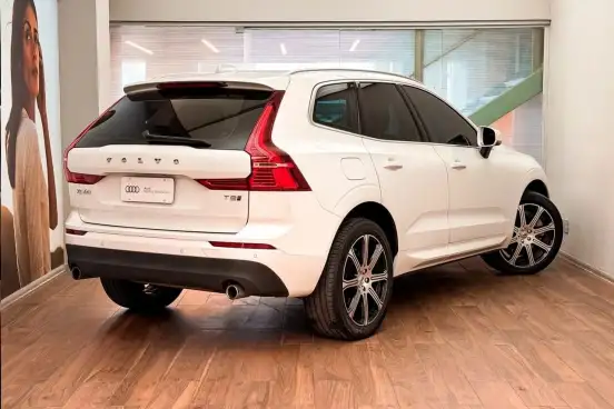 VOLVO-XC60-2.0 T8 HYBRID MOMENTUM AWD GEARTRONIC VOLVO-XC60-2019