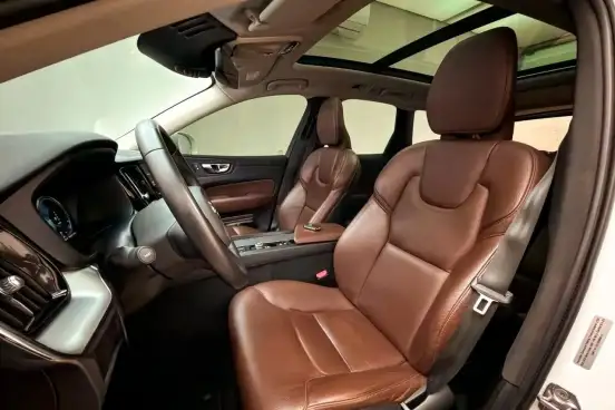 VOLVO-XC60-2.0 T8 HYBRID MOMENTUM AWD GEARTRONIC VOLVO-XC60-2019