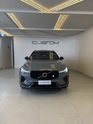 VOLVO-XC60-2023