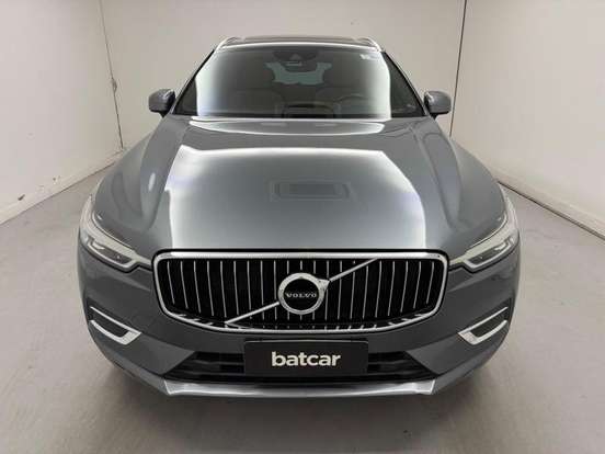 VOLVO-XC60-2017