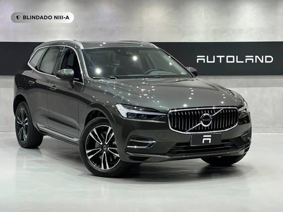 VOLVO XC60 2.0 T8 HYBRID MOMENTUM AWD GEARTRONIC