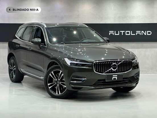 VOLVO-XC60-2020