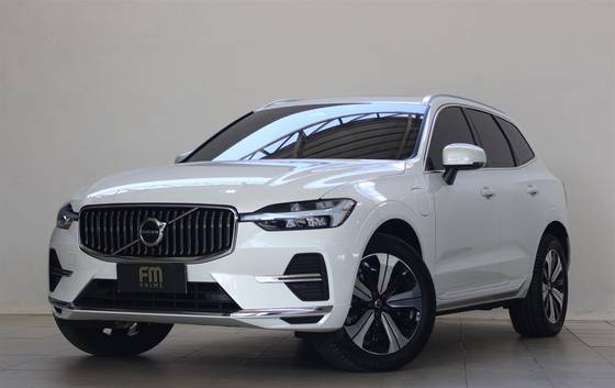 VOLVO XC60 2.0 T8 RECHARGE PLUS AWD GEARTRONIC