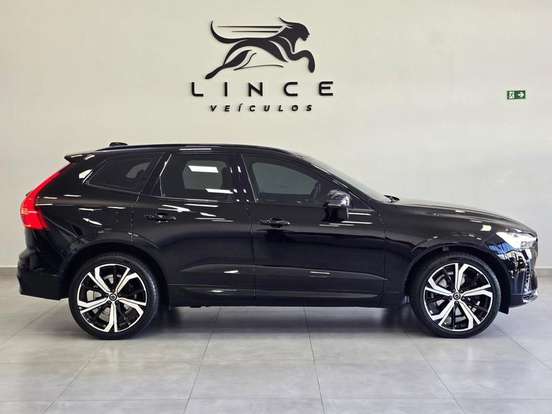 VOLVO-XC60-2021