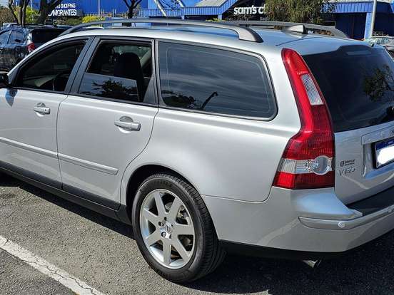 VOLVO-V50-2.5 T5 TURBO GASOLINA 4P AUTOMÁTICO VOLVO-V50-2006