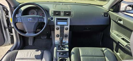 VOLVO-V50-2006