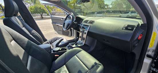 VOLVO-V50-2006