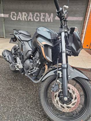 YAMAHA FZ25 FAZER ABS 
