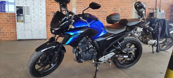 YAMAHA-FZ25 FAZER ABS-2024