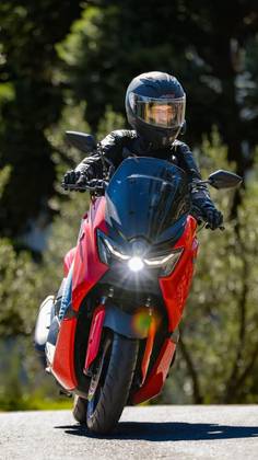 YAMAHA NMAX CONNECTED 160 ABS 