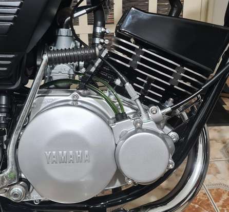 YAMAHA-RD 135 YAMAHA-RD 135-1993