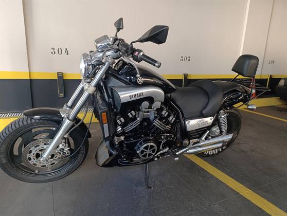 YAMAHA V MAX 1200 